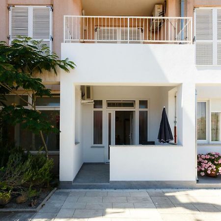 Apartment Rosemary 24 Krk Town Exterior photo