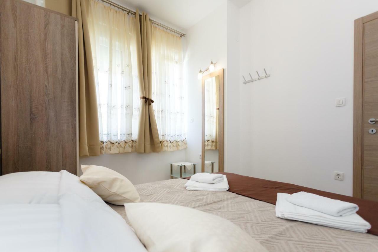 Apartment Rosemary 24 Krk Town Exterior photo